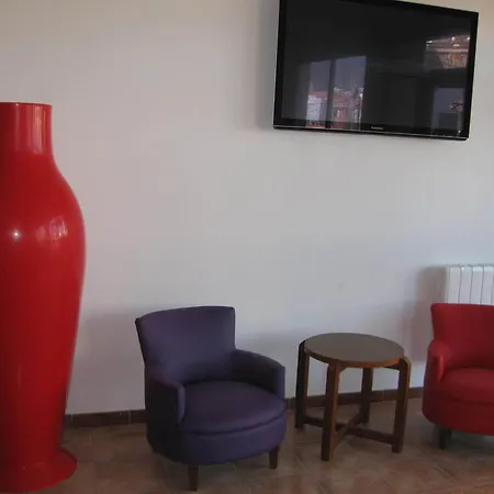 Teix Hotel *